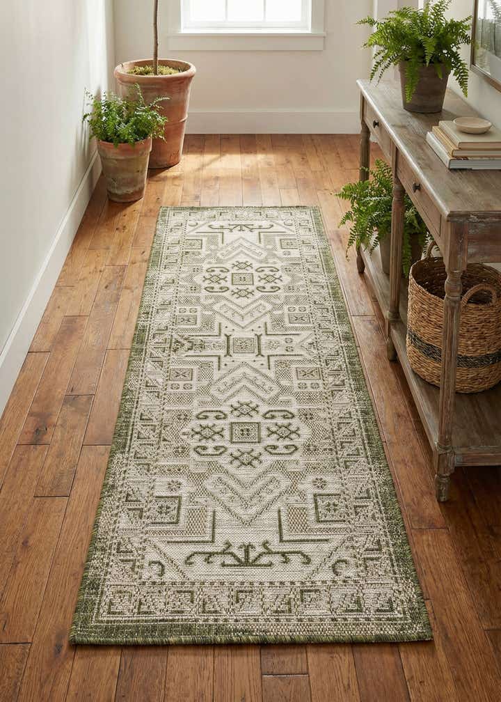 2' x 6' Easy-Clean Aztec Indoor / Outdoor Runner Rug