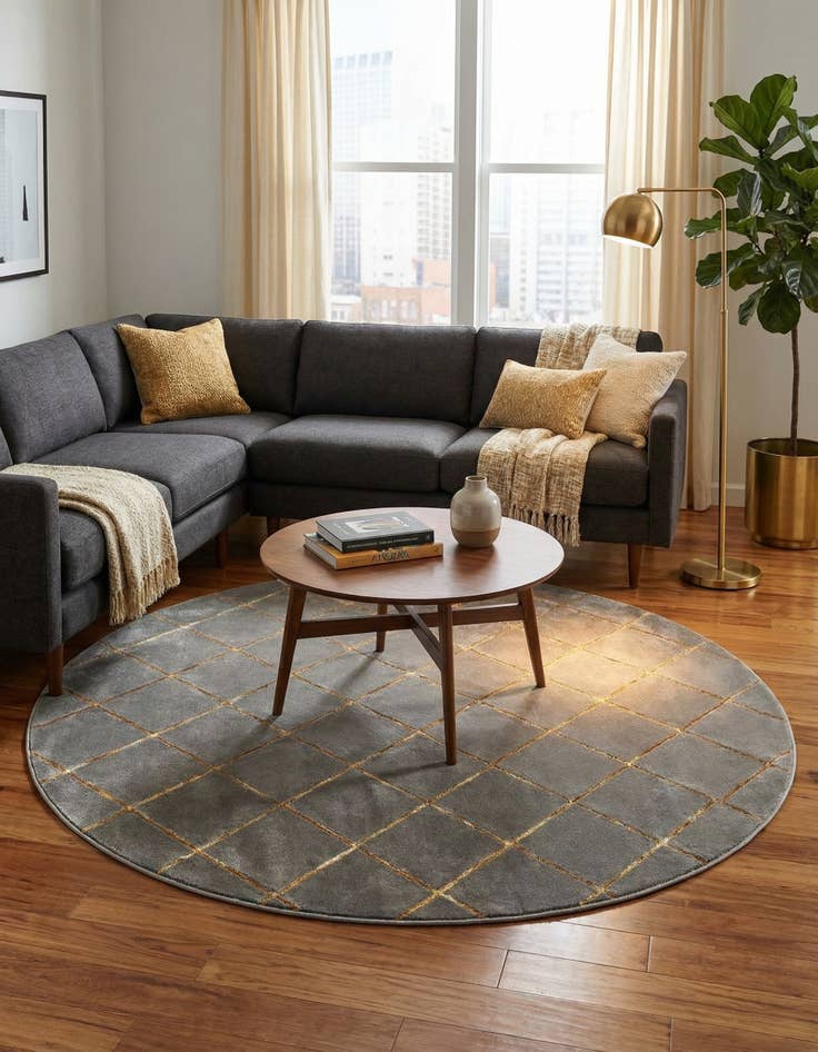 Detail image of 7' 10 x 7' 10 Vogue Geo Round Rug