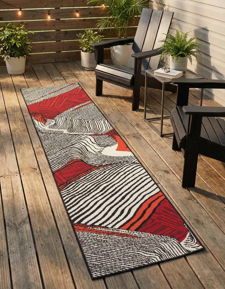 Detail image of 2' x 8'  Washable Modern Indoor / Outdoor Runner Rug