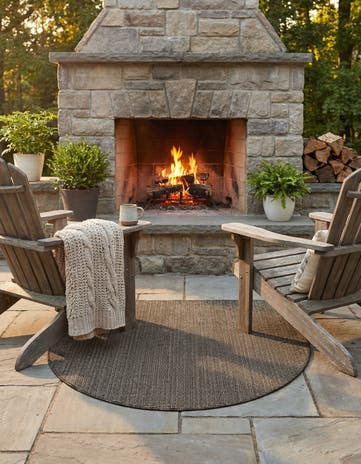 Black Easy-Clean Solid Indoor / Outdoor Hearth Rug