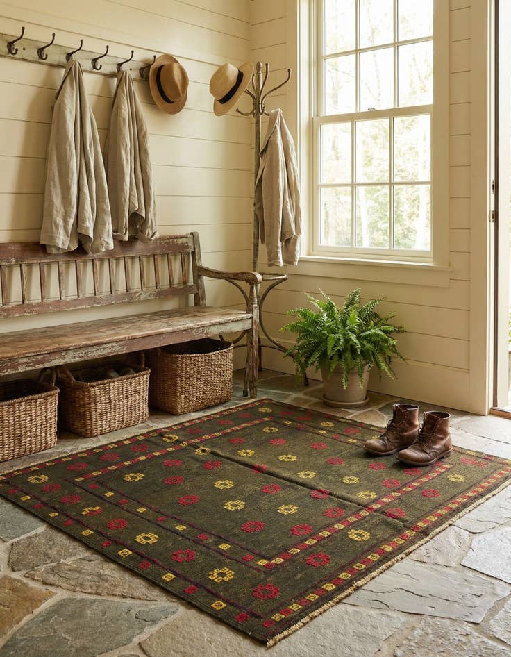 Detail image of 4' 4 x 4' 7  Hand Knotted Sumak Wool Square Rug