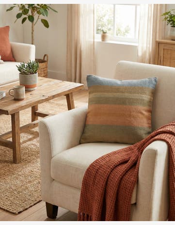 2' 4 x 2' 4 Hand Woven Pillow Wool Square Rug