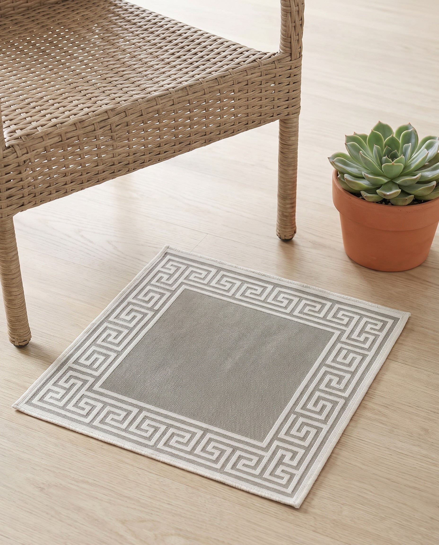 1' 3 x 1' 3 Easy-Clean Coastal Indoor / Outdoor Sample Rug