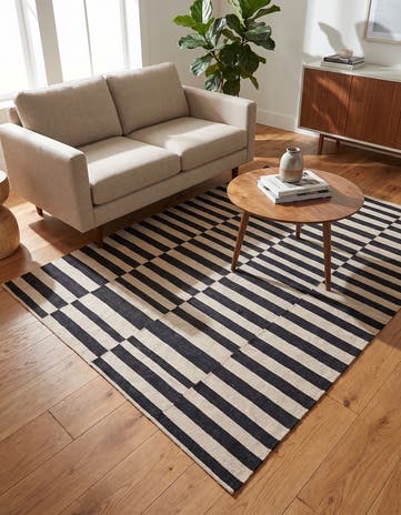 5' x 6' 5 Hand Woven Kilim Modern Wool Rug