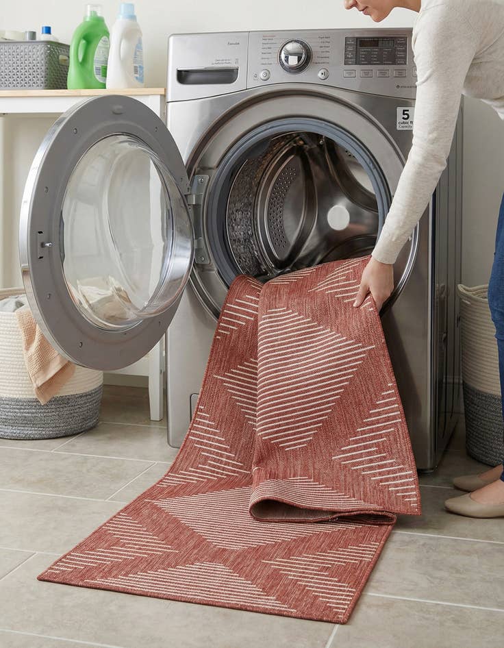 Detail image of  3' 3 x 14'  Washable Modern Indoor / Outdoor Runner Rug