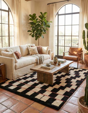 5' 4 x 8' Hand Knotted Moroccan Wool Rug