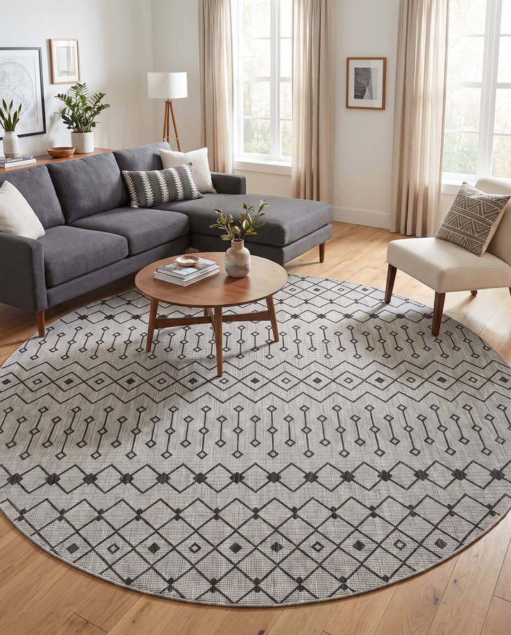 Detail image of 10' 8 x 10' 8 Easy-Clean Trellis Indoor / Outdoor Round Rug
