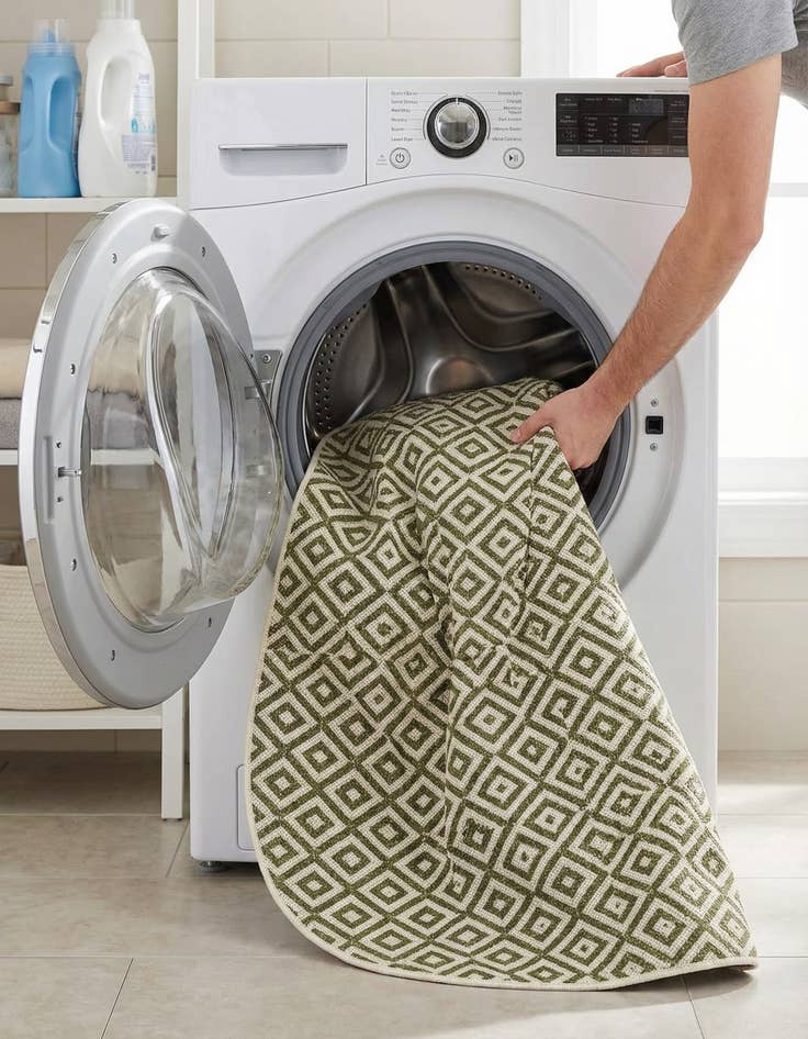 Detail image of 5' 3 x 8'  Washable Jill Zarin Costa Rica Indoor / Outdoor Oval Rug