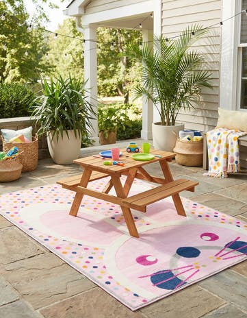 5' 3 x 7' 7 Easy-Clean Indoor / Outdoor Rug