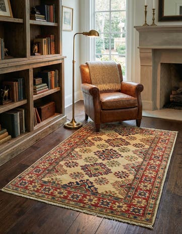 2' 9 x 4' Hand Knotted Kazak Rug