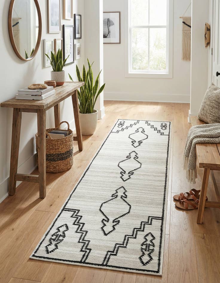 Detail image of 2' 7 x 10' Odyssey Runner Rug