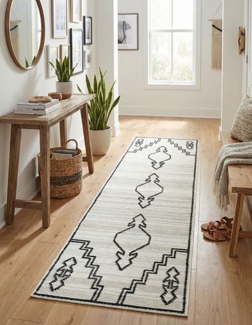 2' 7 x 10' Odyssey Runner Rug