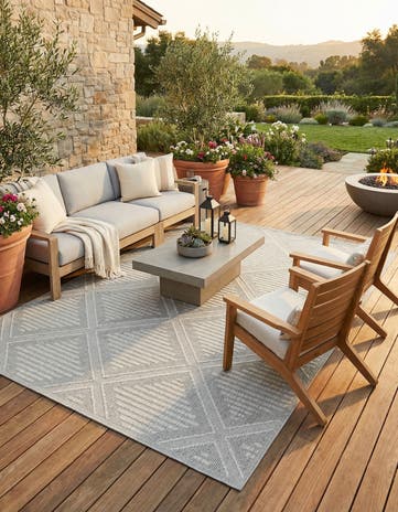 Light Gray Easy-Clean Lattice Indoor / Outdoor Rug