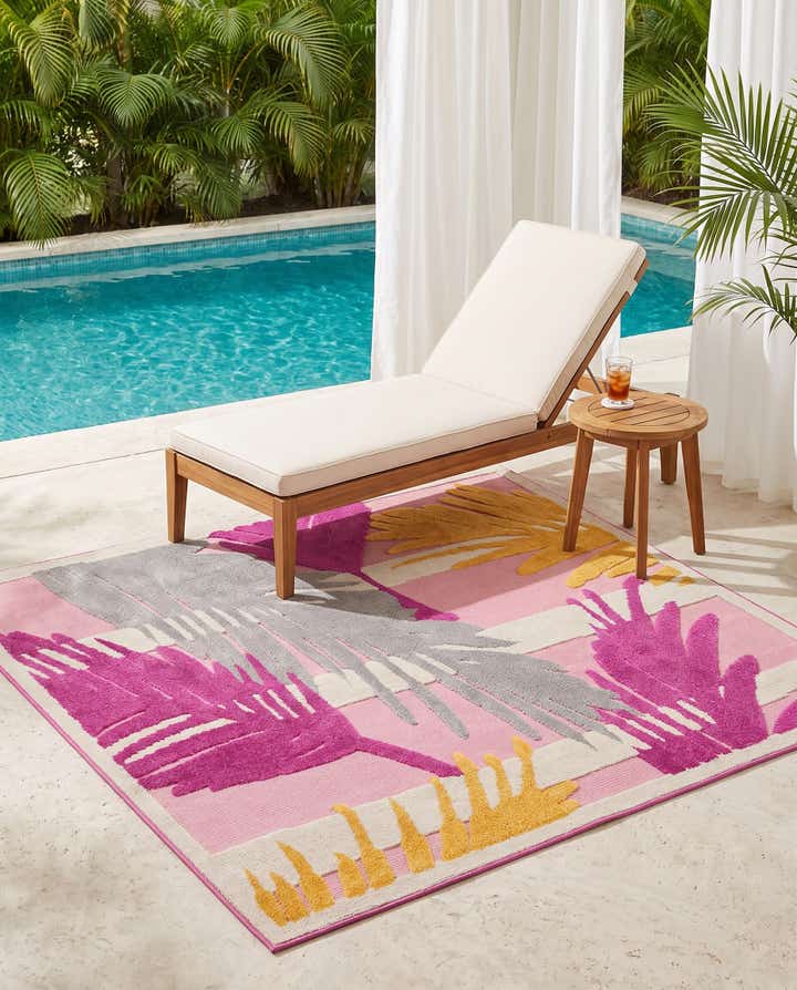 5' 3 x 5' 3 Easy-Clean Aruba Indoor / Outdoor Square Rug