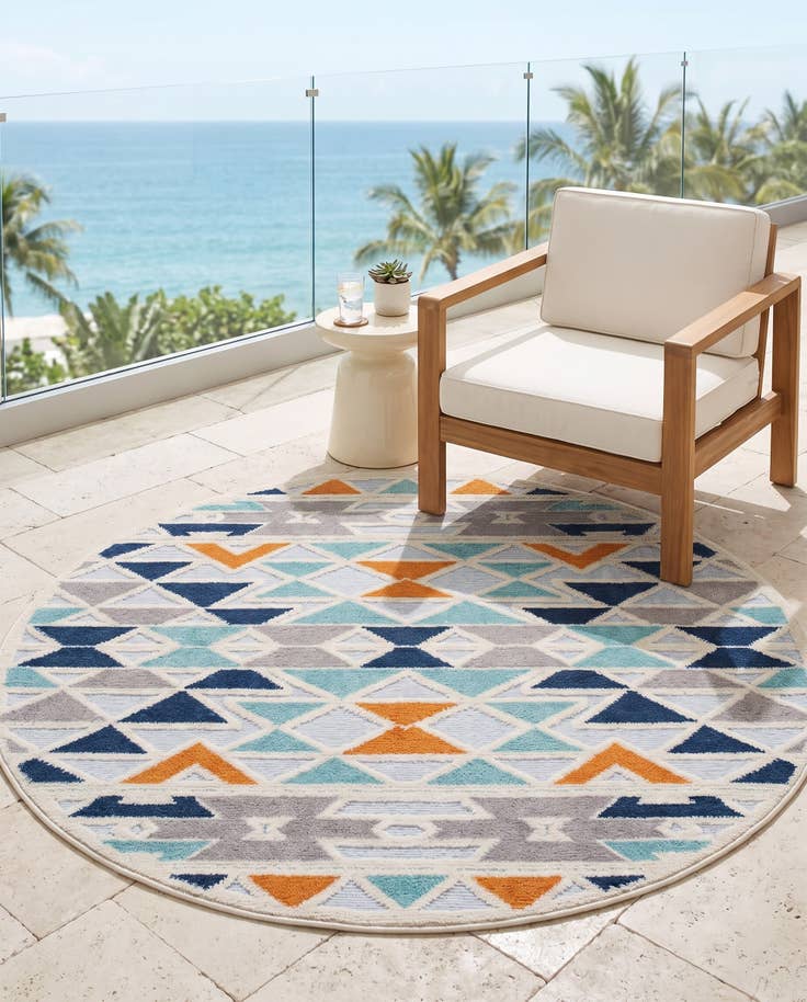 Detail image of 5' 3 x 5' 3 Easy-Clean Aruba Indoor / Outdoor Round Rug