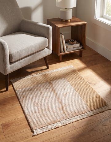 2' 7 x 2' 7 Hand Knotted Darya Wool Square Rug