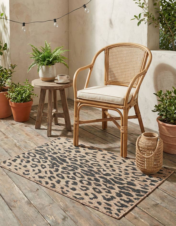 Detail image of  2' x 3'  Washable Safari Indoor / Outdoor Rug