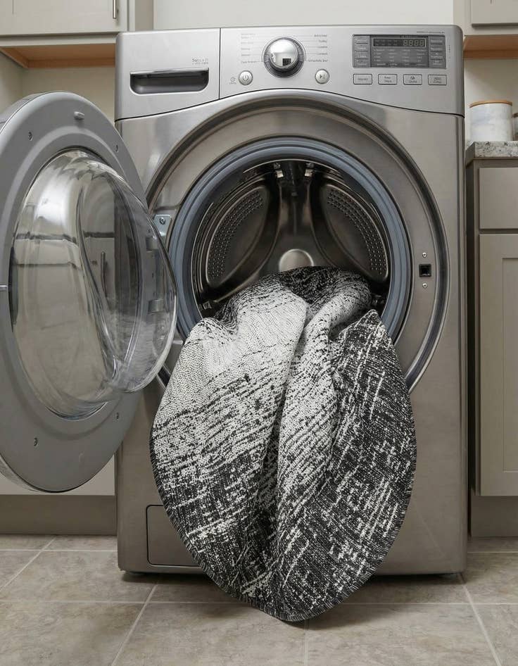 Detail image of 3' x 3'  Washable Modern Indoor / Outdoor Round Rug