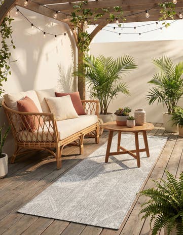 2' x 8' Easy-Clean Bohemian Indoor / Outdoor Runner Rug