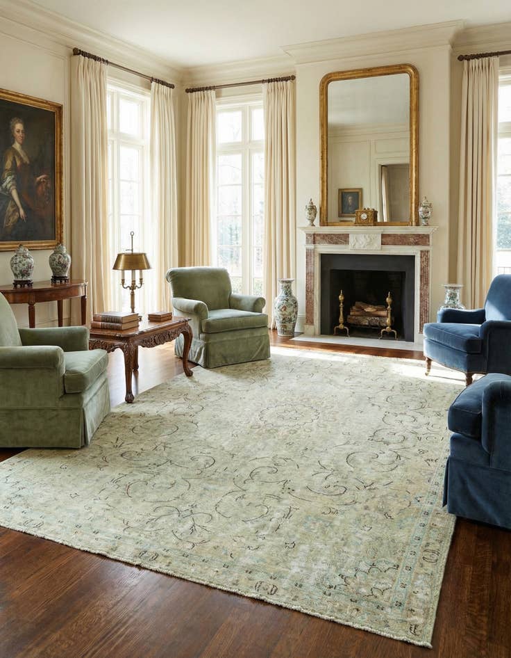 Detail image of 6' 9 x 10' Vintage Royal Rug