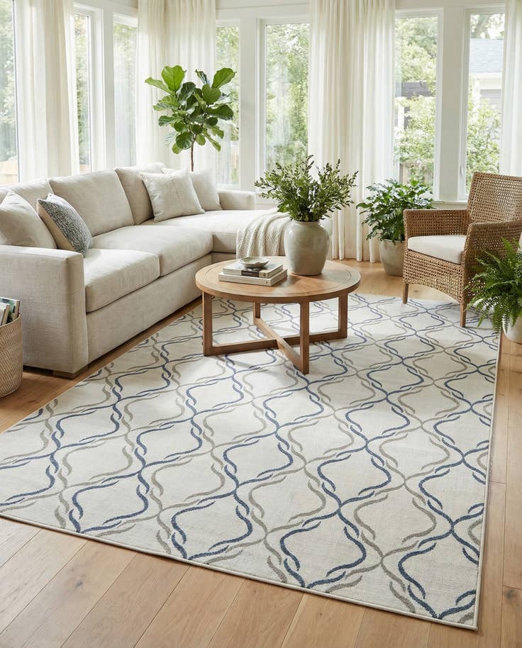 Detail image of 9' x 12' Easy-Clean Trellis Indoor / Outdoor Rug