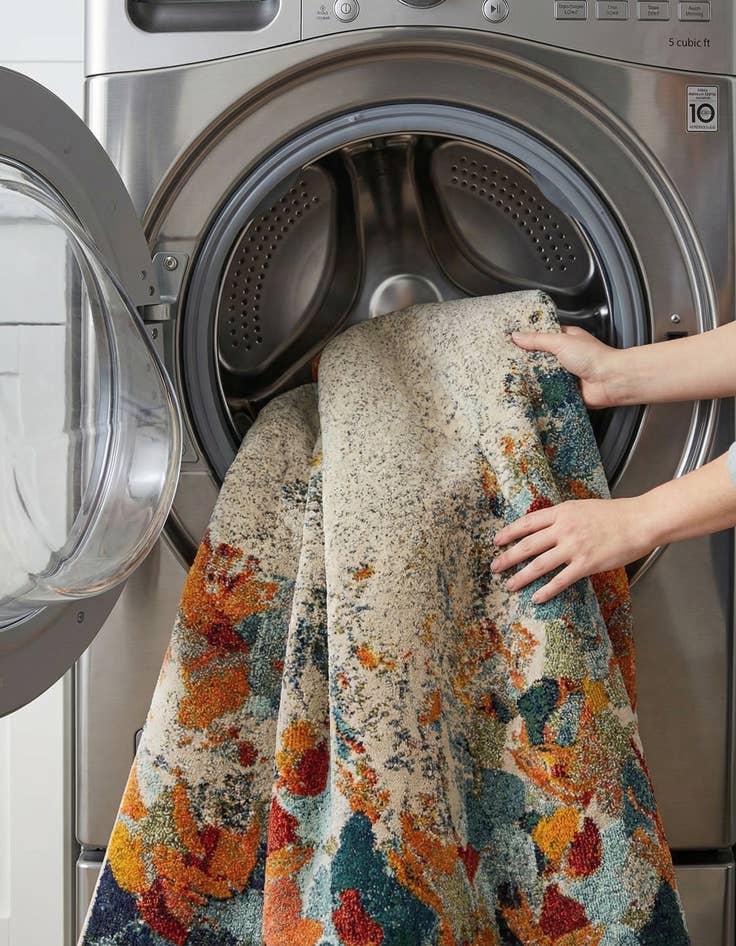 Detail image of 6' x 9'  Washable Spectrum Rug