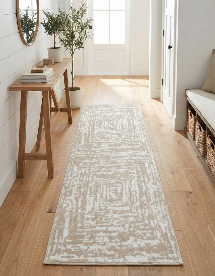 Detail image of 2' x 6' Hermitage Runner Rug