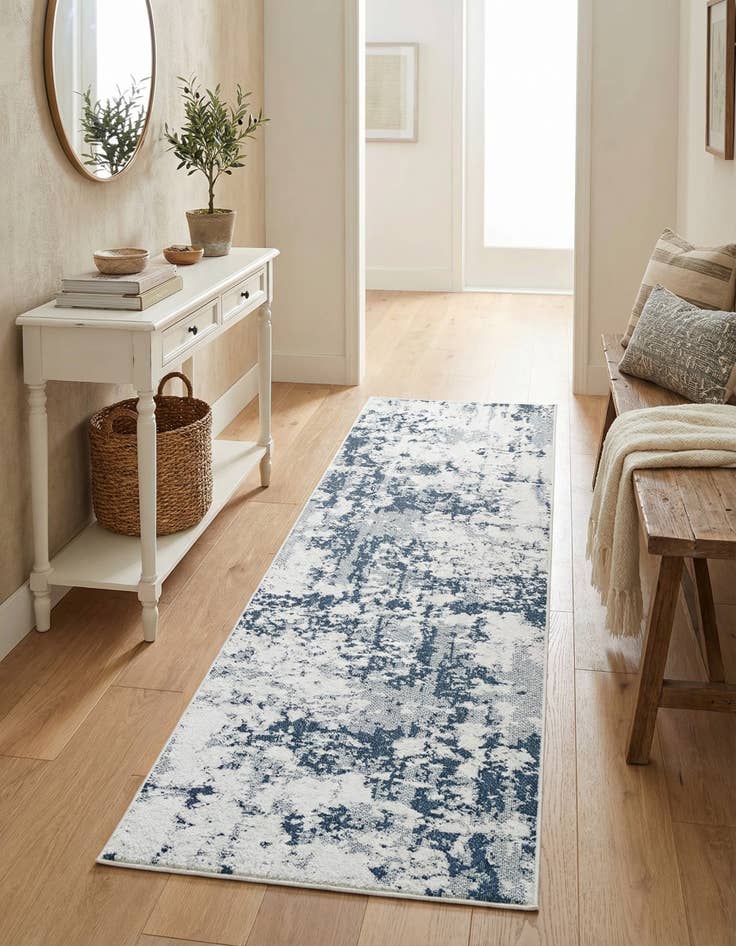 Detail image of 2' 7 x 8' Abbey Runner Rug