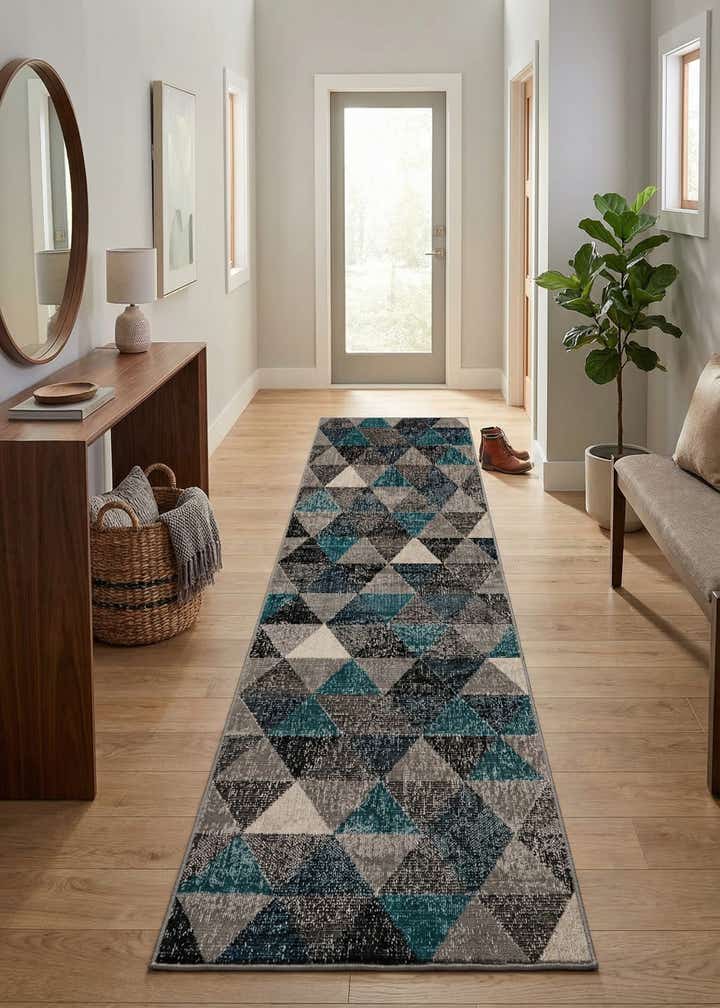 2' x 6' Valencia Runner Rug