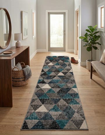 2' x 6' Valencia Runner Rug