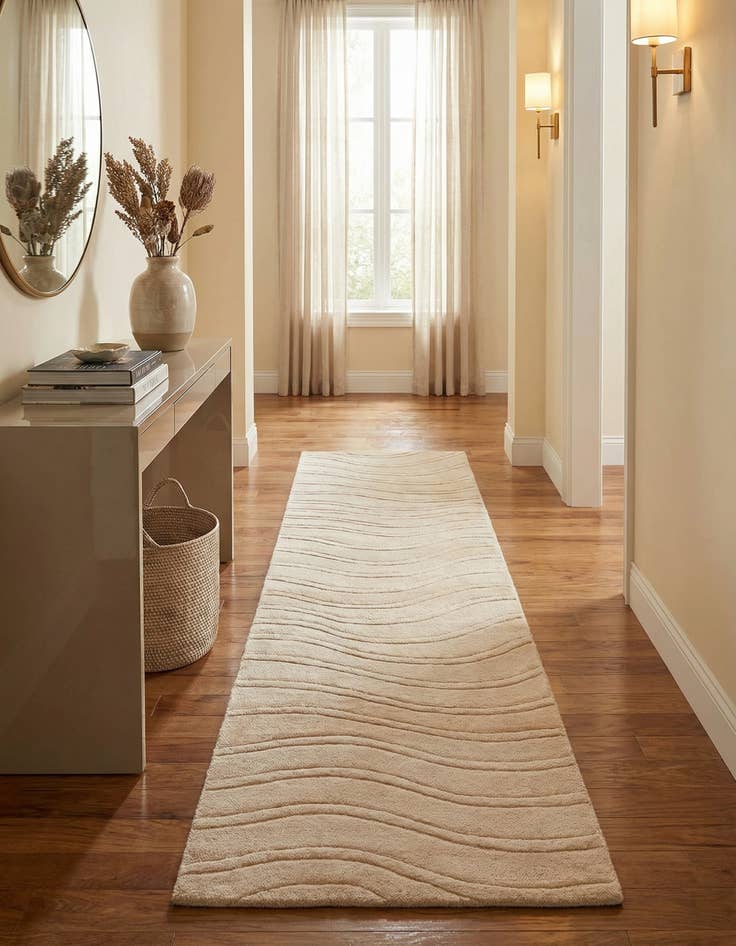 Detail image of 2' 7 x 9' 8  Hand Knotted Darya Wool Runner Rug