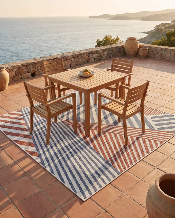 Detail image of 7' 10 x 7' 10 Easy-Clean Jill Zarin Indoor / Outdoor Square Rug