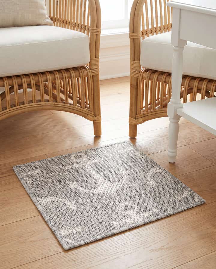 1' 4 x 1' 4 Easy-Clean Coastal Indoor / Outdoor Sample Rug