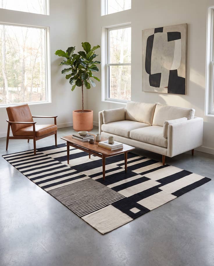 Detail image of 4' 8 x 6' 7 Hand Woven Kilim Modern Wool Rug
