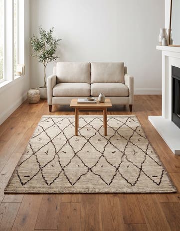 4' 3 x 6' Hand Knotted Moroccan Wool Rug