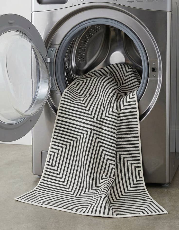 Detail image of  2' 7 x 12'  Washable Modern Indoor / Outdoor Runner Rug