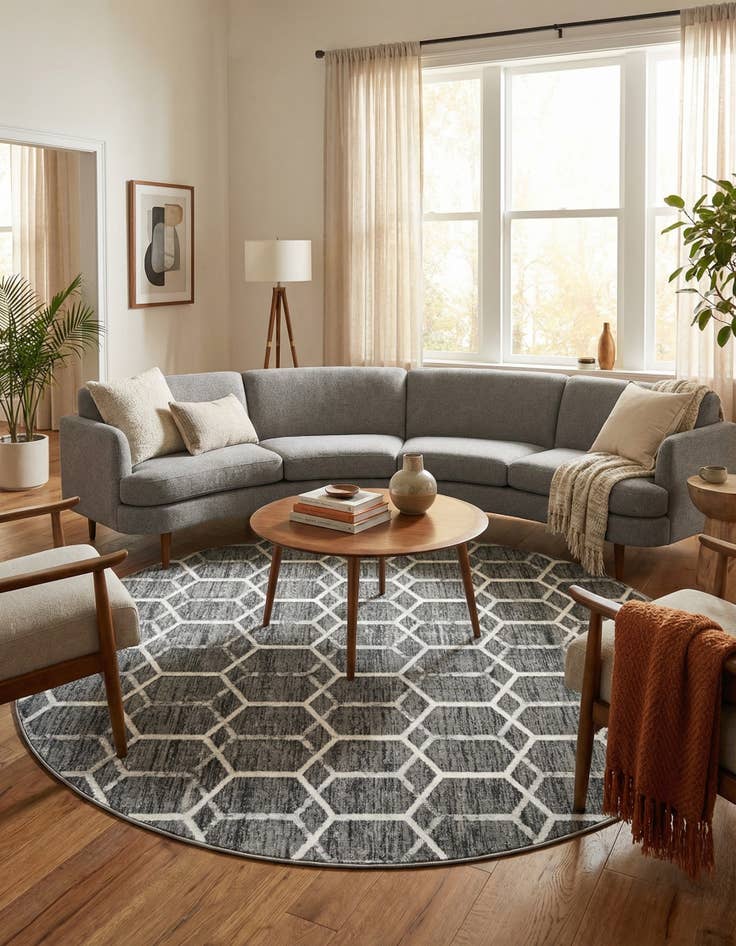 Detail image of  8' x 8' Lattice Trellis Round Rug