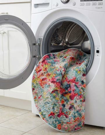 3' 3 x 3' 3 Washable Theia Round Rug