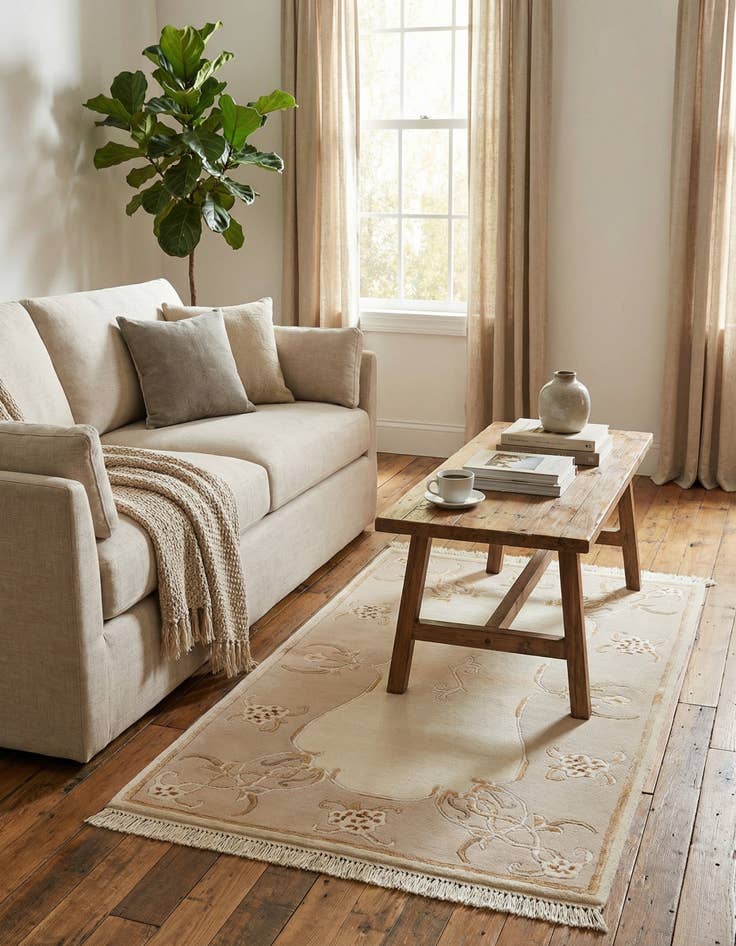 Detail image of 2' 9 x 4' 11  Hand Knotted Darya Wool Rug