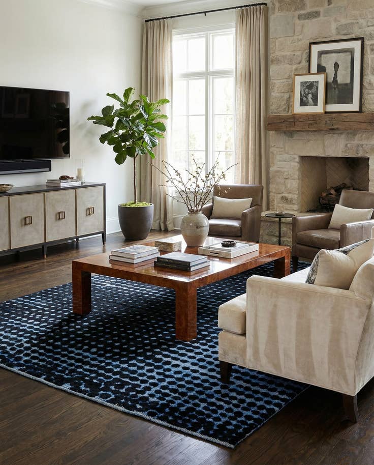 Detail image of 7' 10 x 10' 4 Hand Knotted Darya Wool Rug