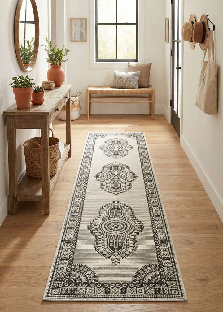 2' 7 x 12' Easy-Clean Traditional Indoor / Outdoor Runner Rug