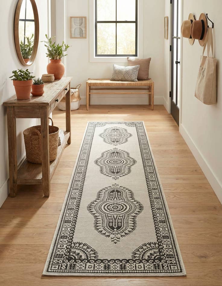 Detail image of 2' 7 x 12'  Washable Traditional Indoor / Outdoor Runner Rug