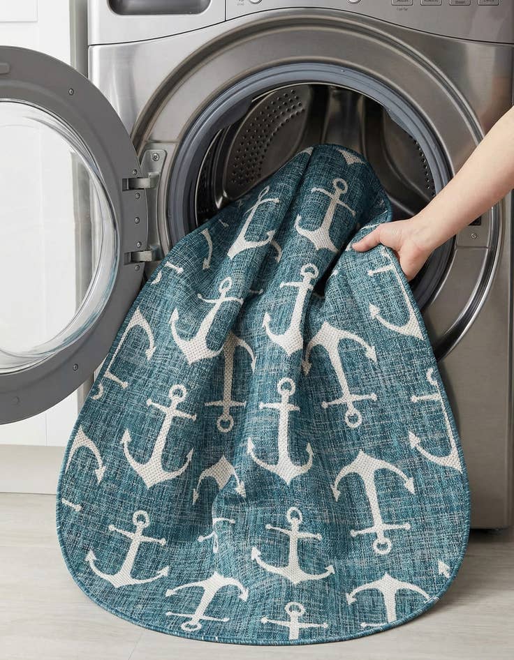 Detail image of 5' 3 x 8'  Washable Coastal Indoor / Outdoor Oval Rug