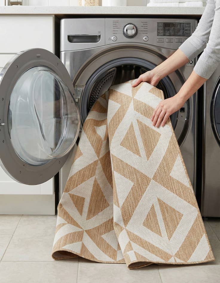 Detail image of  6' x 9'  Washable Jill Zarin Napa Indoor / Outdoor Rug