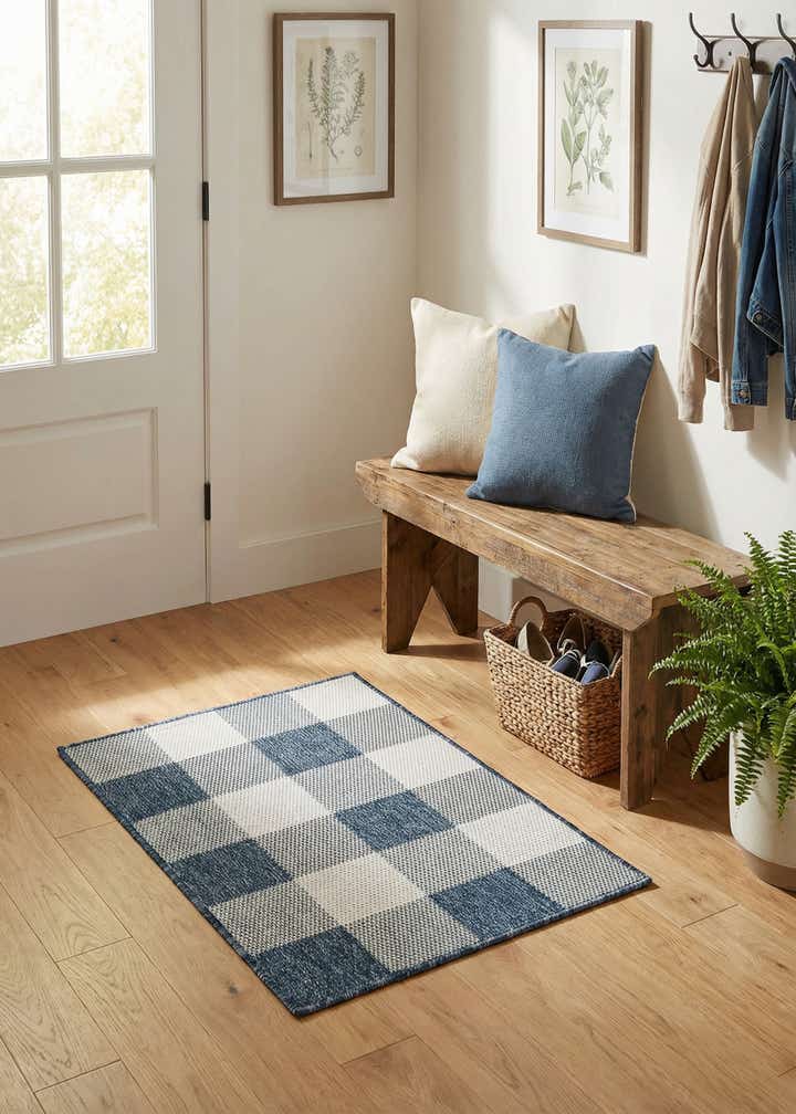 2' x 3' Easy-Clean Checkered Indoor / Outdoor Rug