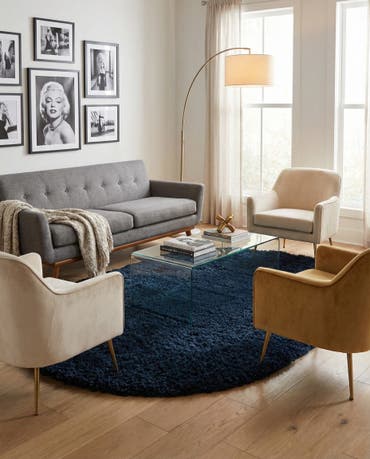  5' 3 x 8' Marilyn Monroe&trade; Shag Oval Rug