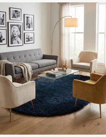 5' 3 x 8' Marilyn Monroe™ Shag Oval Rug