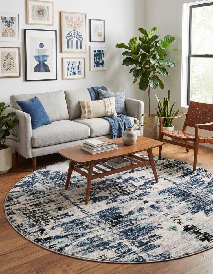 Detail image of 7' x 7' Tucson Round Rug