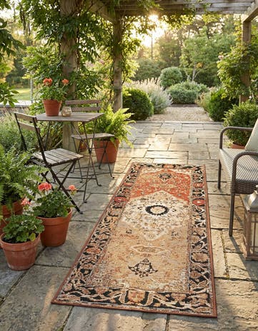 2' x 5' Easy-Clean Traditional Indoor / Outdoor Runner Rug