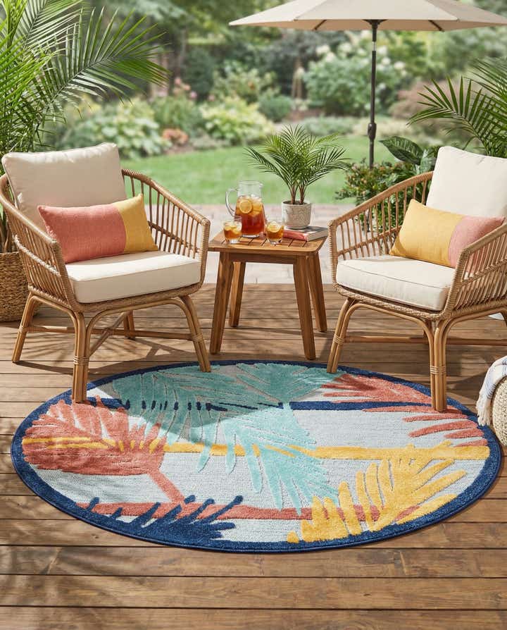 5' 3 x 5' 3 Easy-Clean Belize Indoor / Outdoor Round Rug